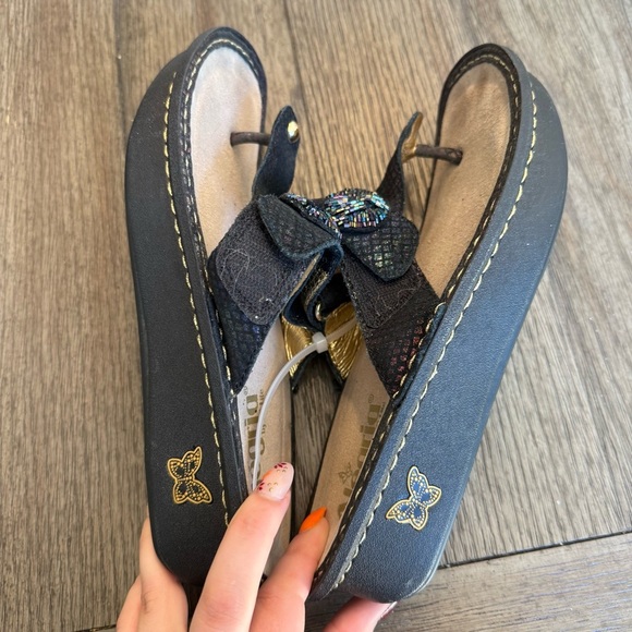 Mermaid scale Alegria sandals - Picture 5 of 6